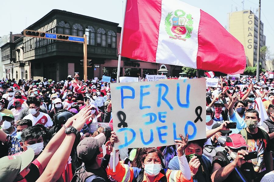 El “humo blanco” que salió del Congreso para elegir un presidente permitió que la bolsa cerrara en azul.